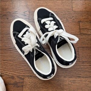 Converse Black and White Low-Top Sneakers All Star Cruise